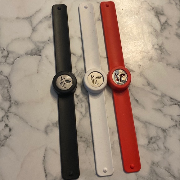 Young Living Accessories Set Of Three Young Living Slap Diffuser